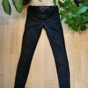 Low rise jeans